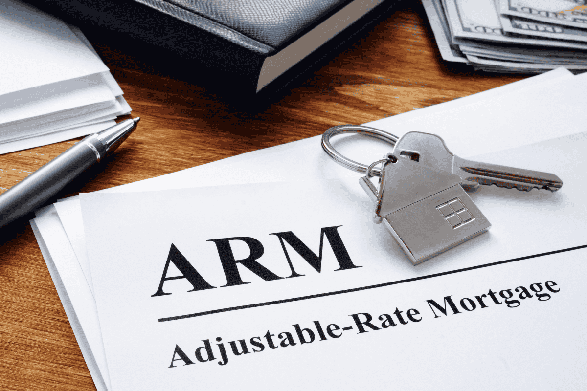 Read more about the article Pros and Cons of Adjustable-Rate Mortgages